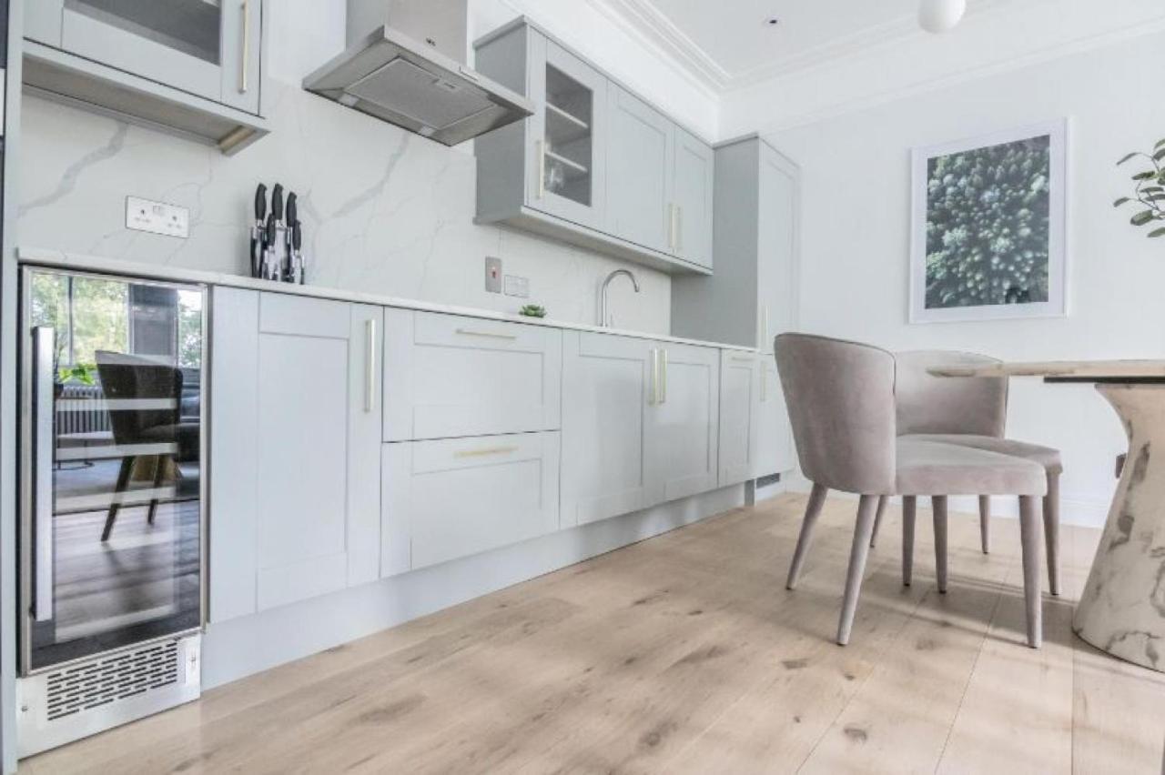 Royal Kensington In Cromwell Road * Londra